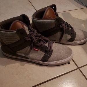 Men's shoes